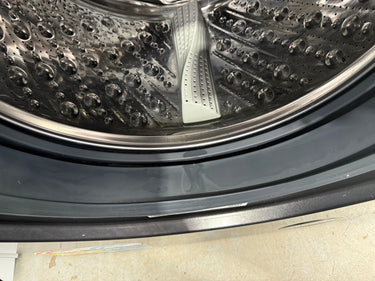 Factory second Hisense Series 7 8 kg Front‑Load Washing Machine – Charcoal Black HWFS8014AB - Second Hand Appliances Geebung